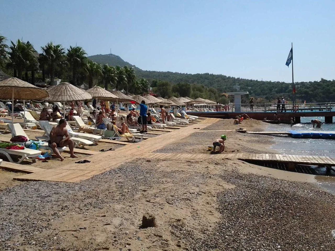 Latania Beach Resort Otel Plajı - 2