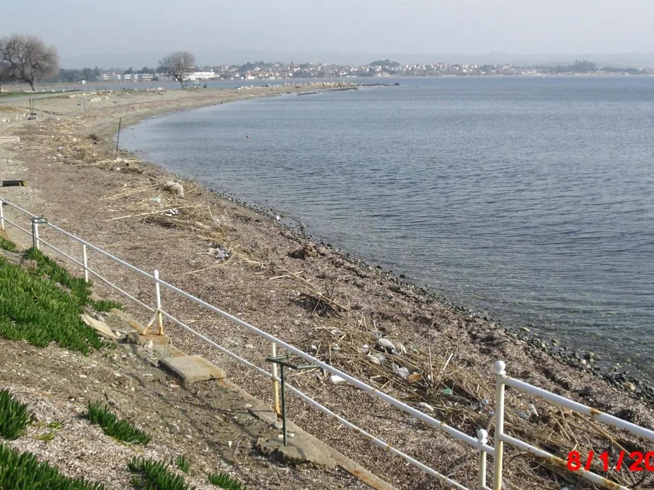 Mavi Teos Halk Plajı