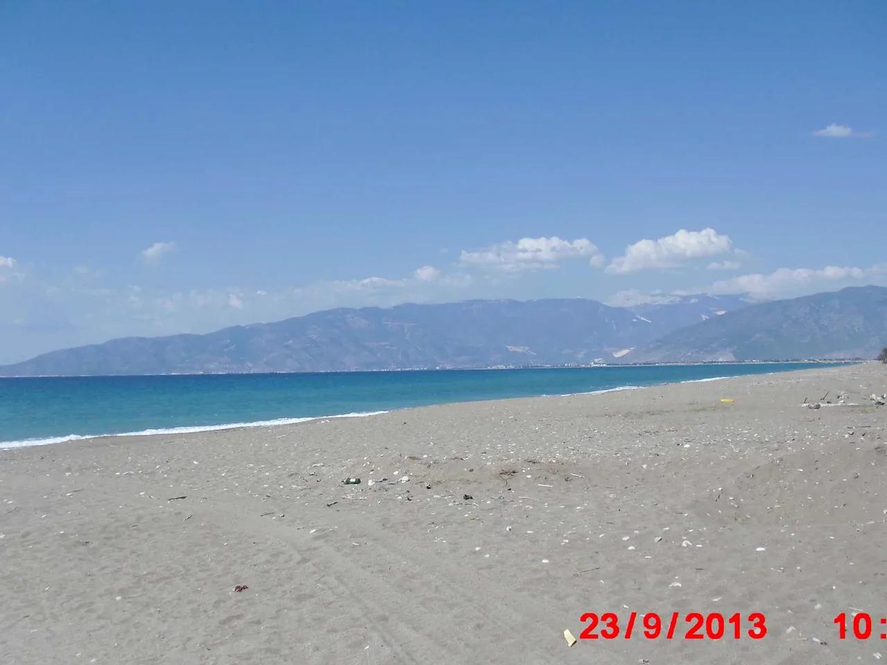 Mavikent Halk Plajı Obalar Önü
