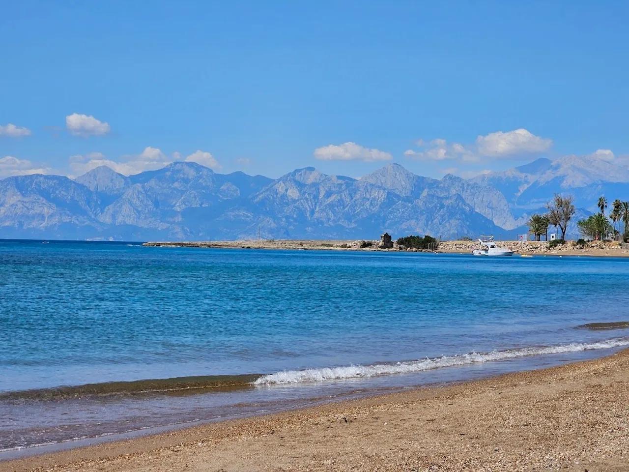 Omi Beach - 3