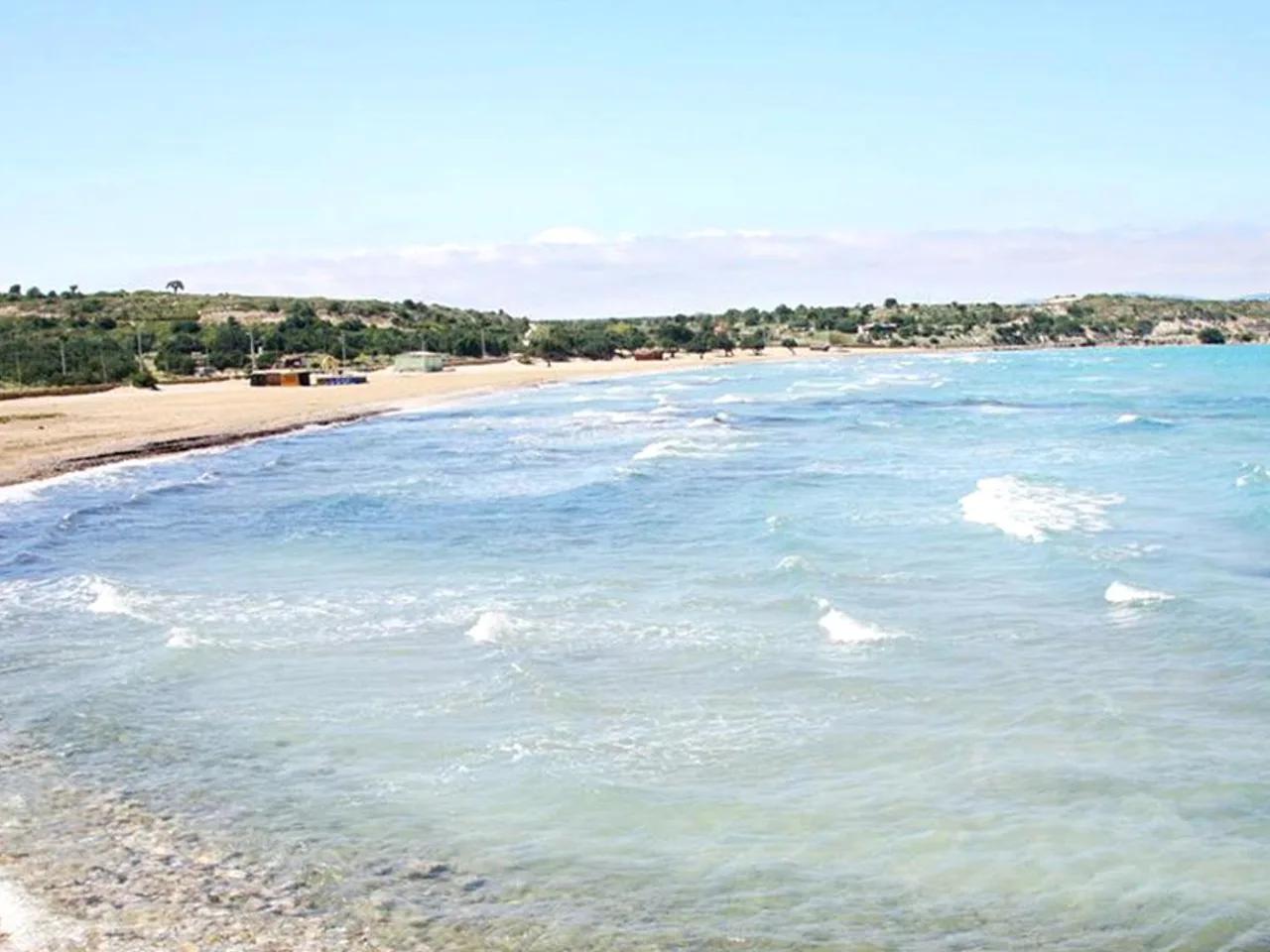 Paşalimanı (Kuzey) Halk Plajı