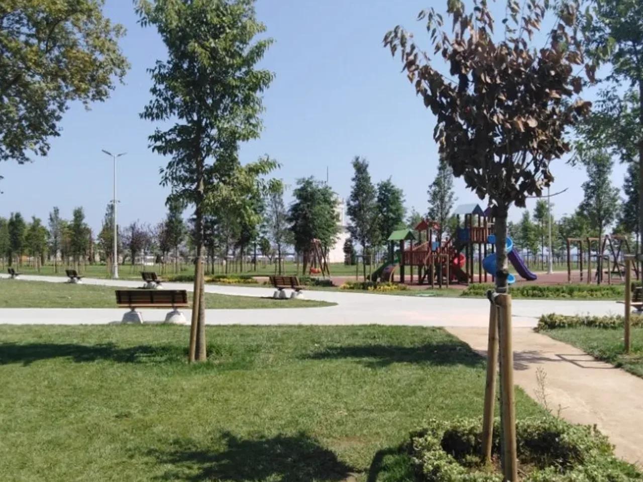Rauf Orbay Caddesi - 2