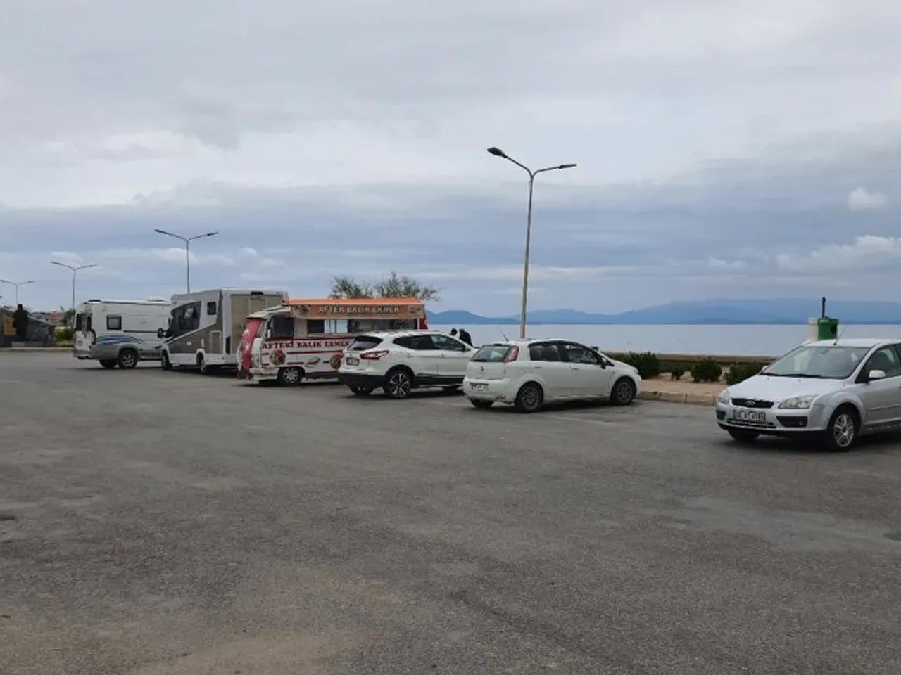 Sahil Kenari Yaya Yolu,36 Serdar Sokak - 1