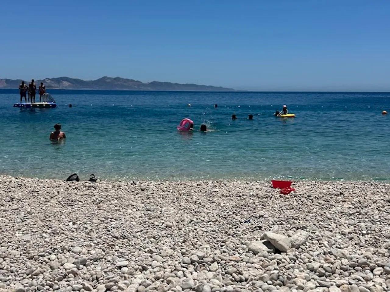 Seyrek Çakıl Plajı - 2