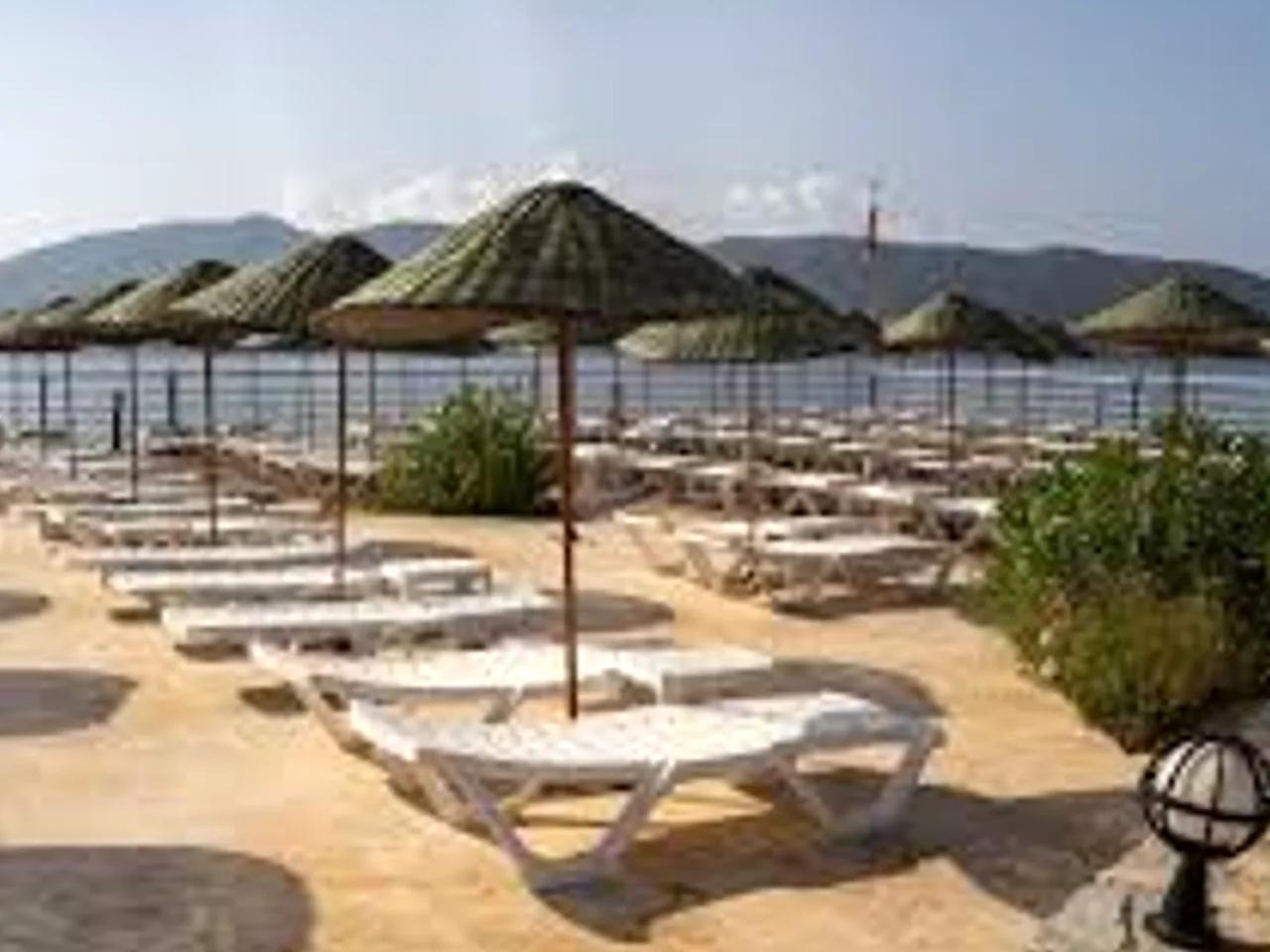 Turaş Yalıkavak Public Beach