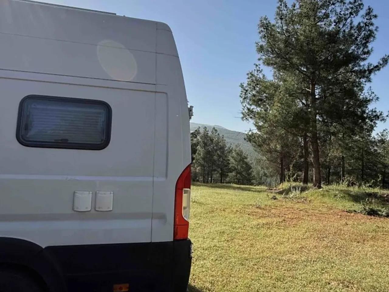 Gece Karavan Parkı - 2