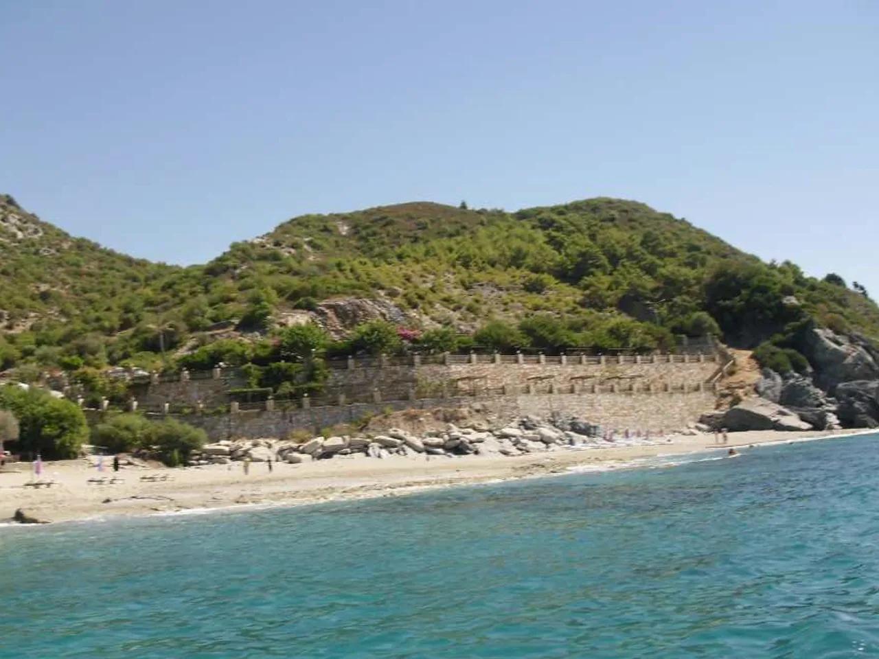 Ulaş Park Önü Plajı