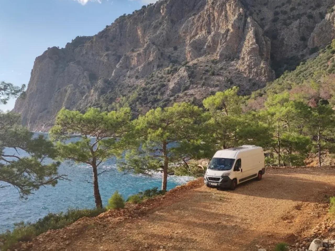 Gece Karavan Parkı - 2