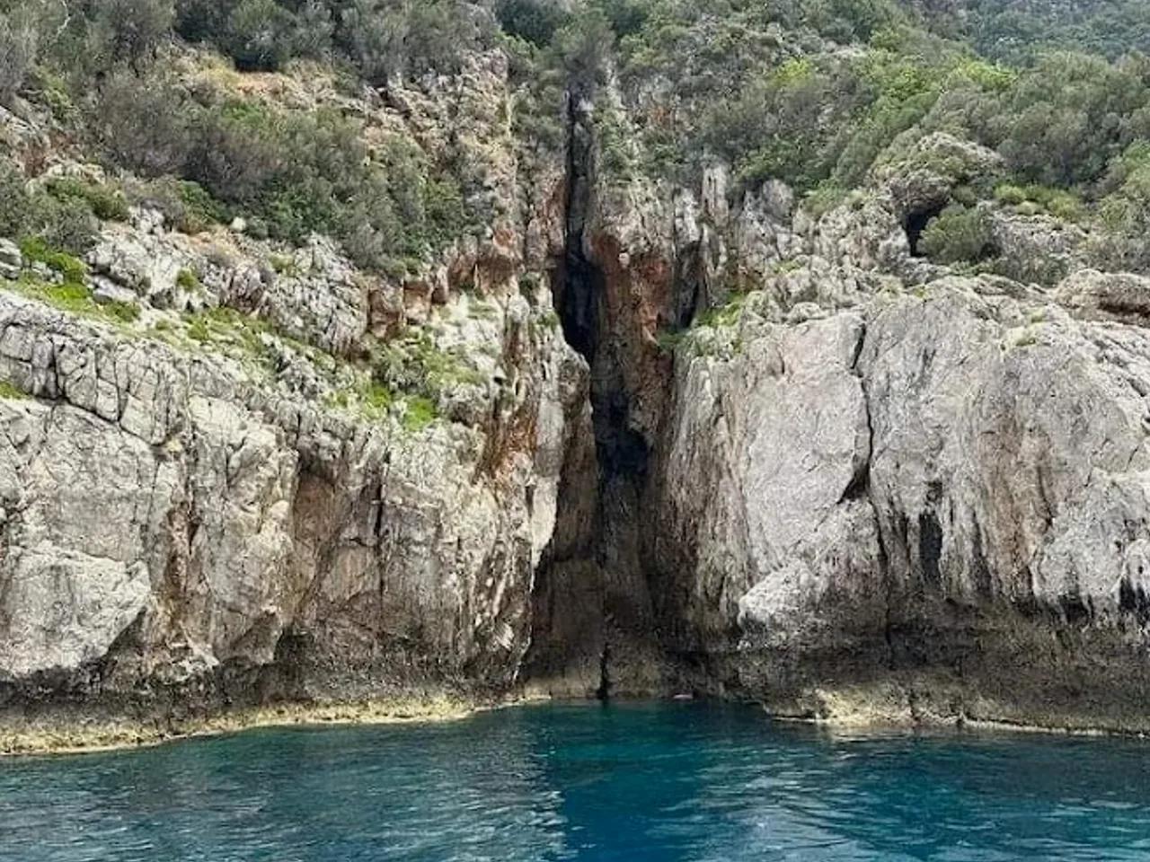 Uzunada Plajı - 2