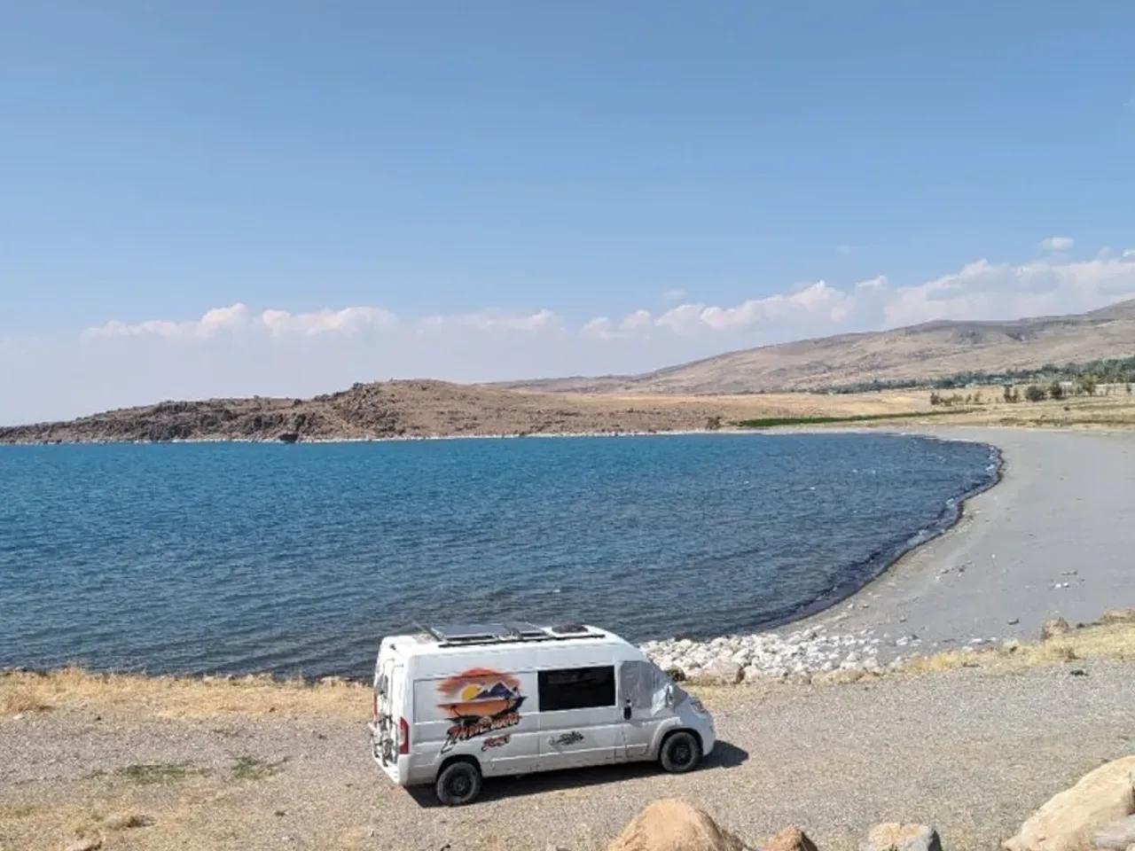 Van, - 3