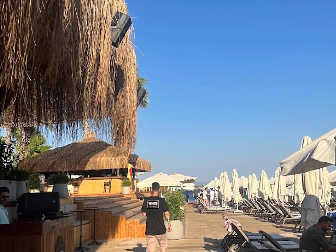 White Beach Ayayorgi - 1