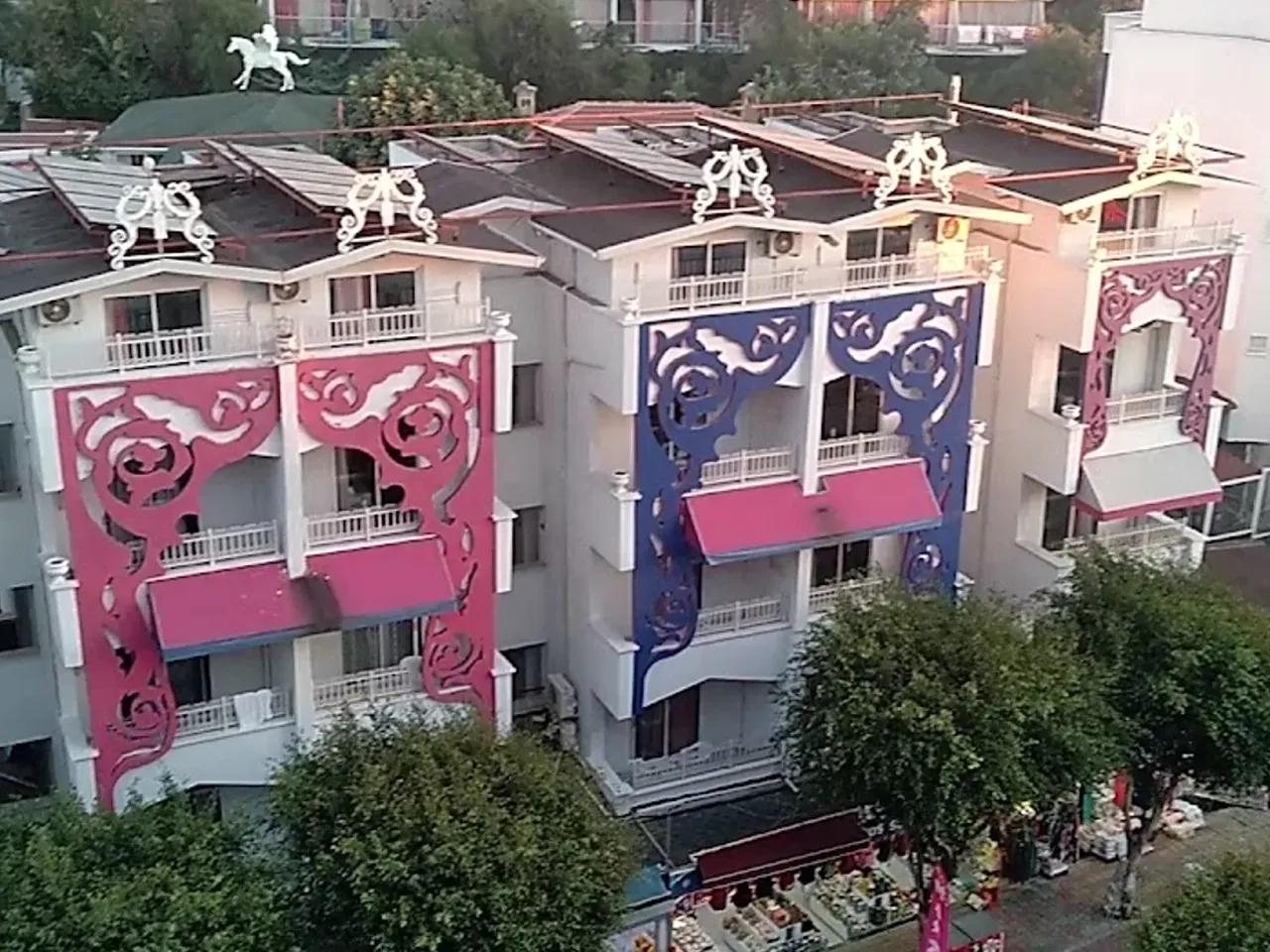 White City Beach Hotel - 4