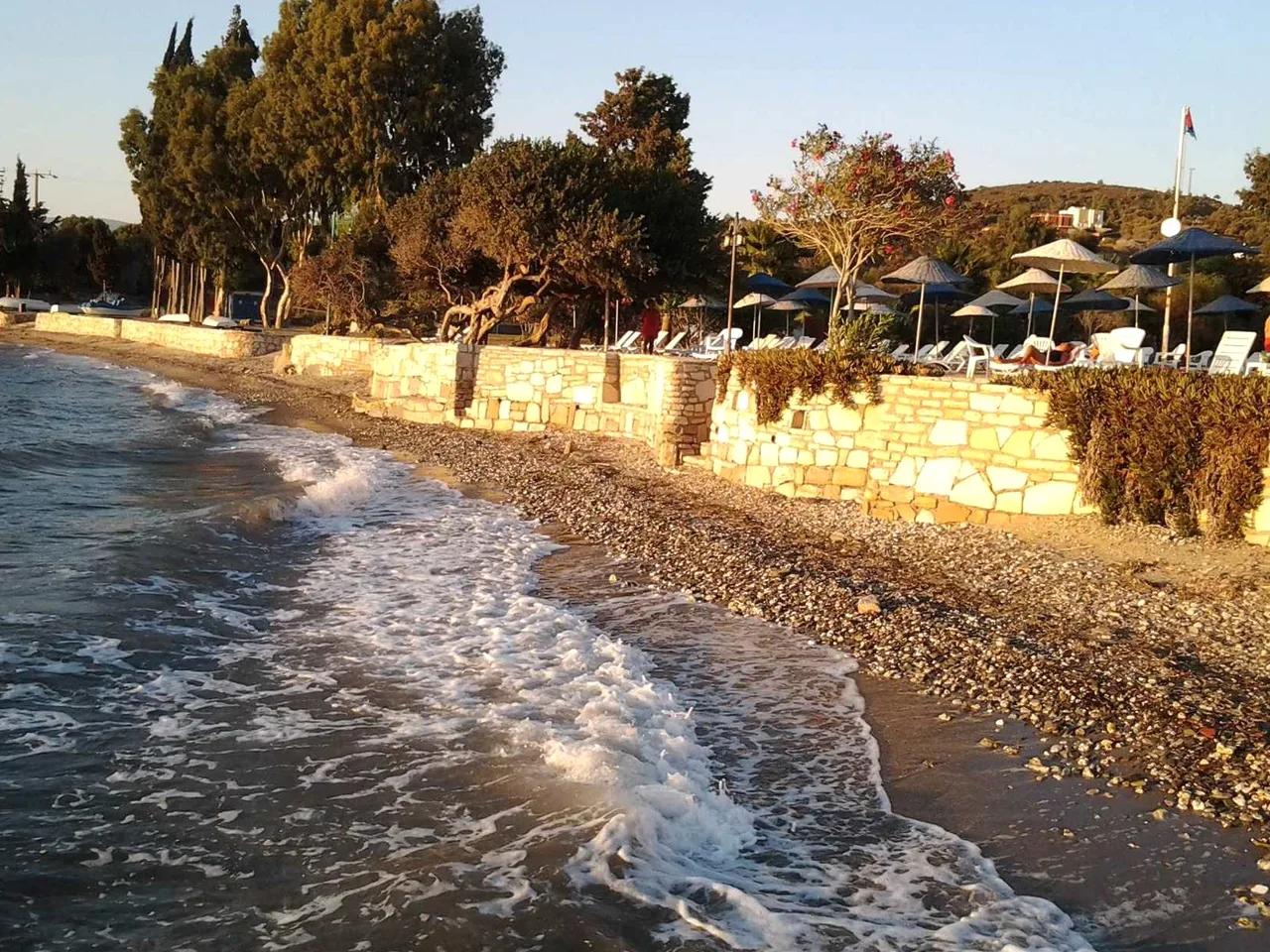Yasemin Site Plajı
