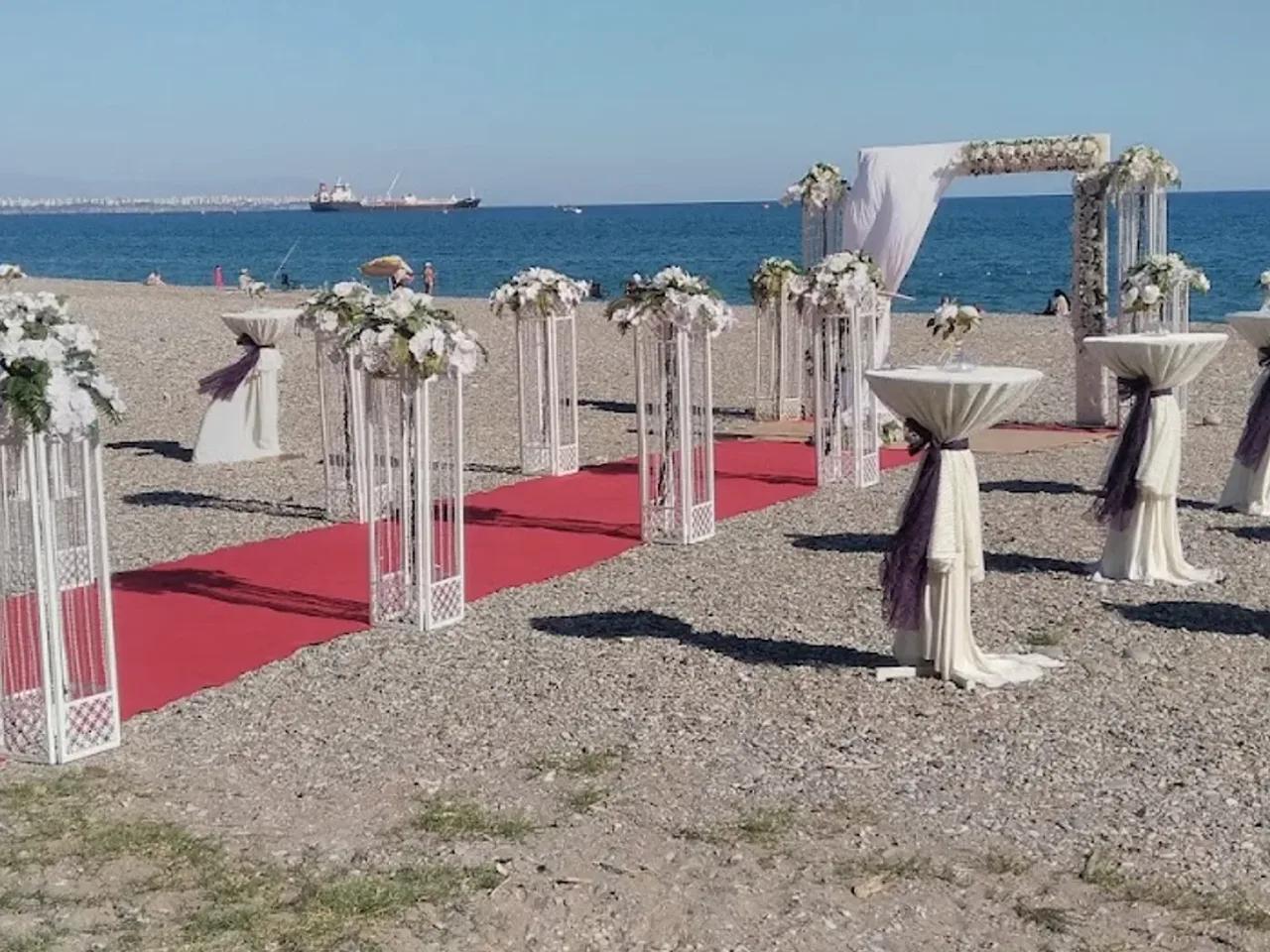 Beach of Women - 1