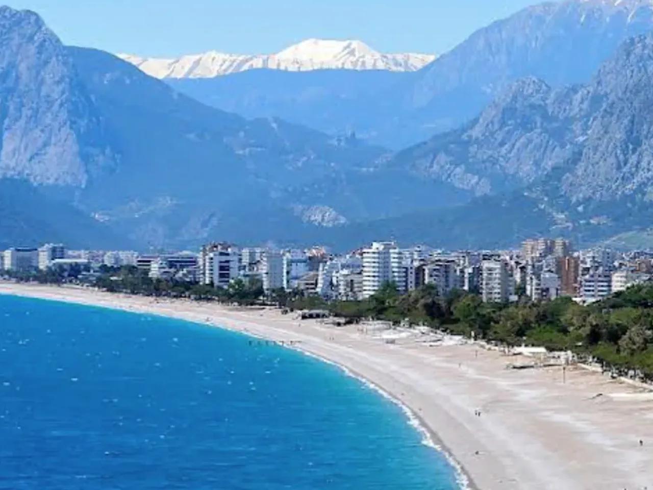 Konyaaltı Public Beach 11 - 4