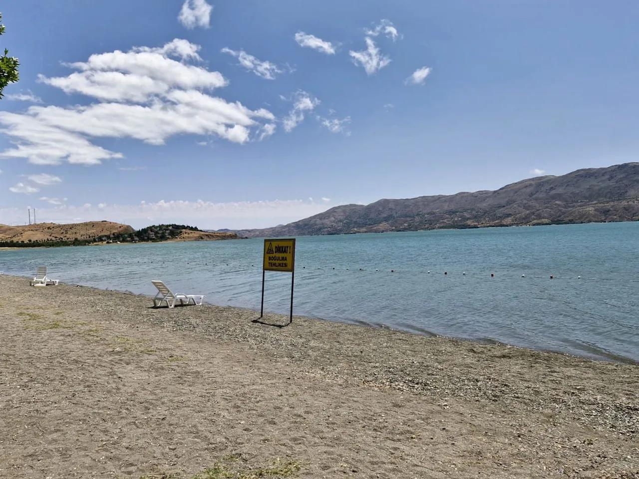 İl Özel İdaresi Hazar Eğitim Tesisleri Plajı