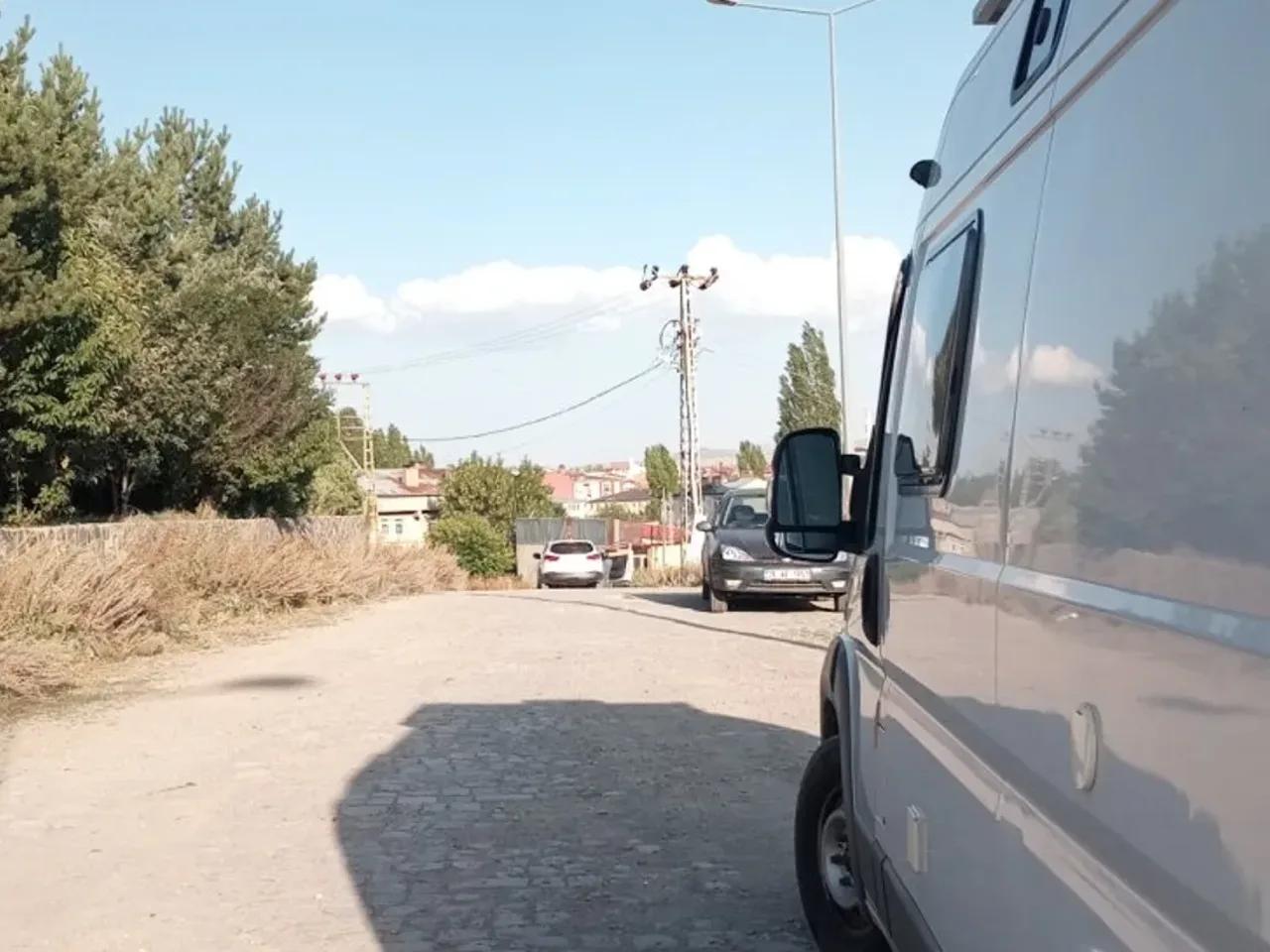 Kars Merkez,67 Profesör Doktor Fahrettin Kırzıoğlu Caddesi - 2