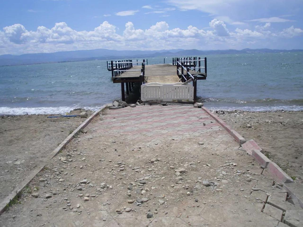 Üçgen Kafe Önü Plajı - Yukarı Mahalle, Güre - 5